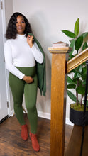 Load image into Gallery viewer, PLUSH SWEATER SET (Hunter Green)